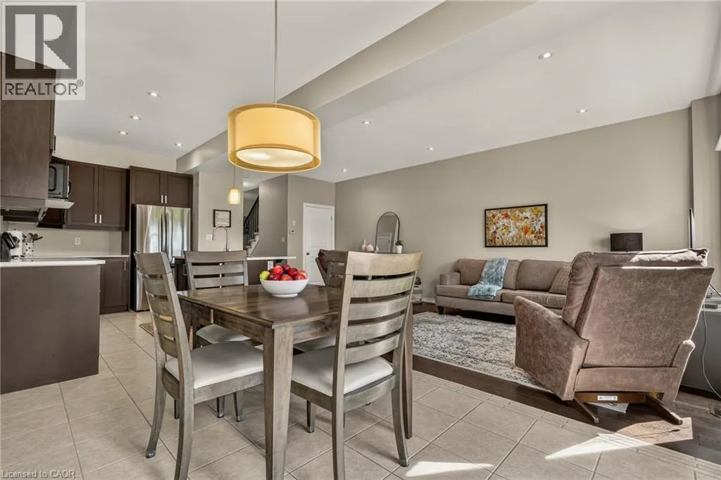 370 STONEHENGE Drive Unit# 8 #8