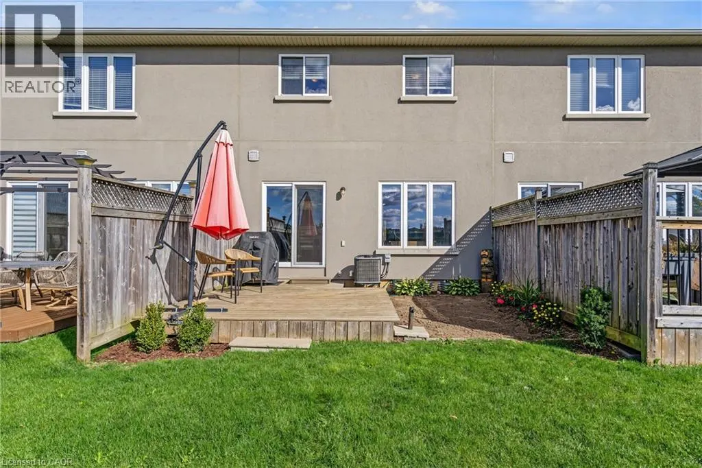 370 STONEHENGE Drive Unit# 8 #8