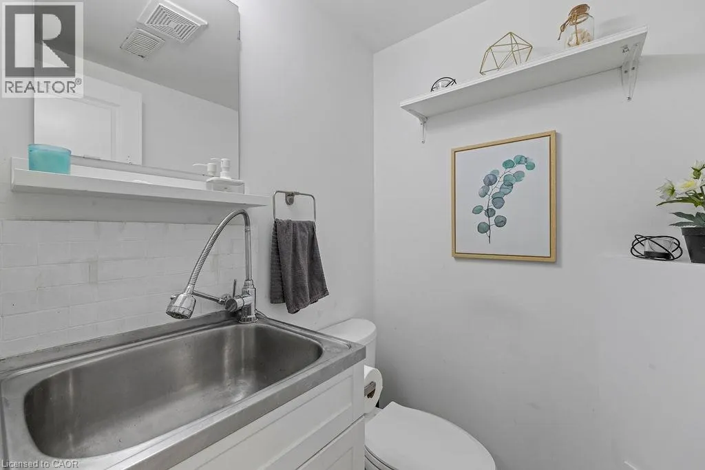 437 HIGHWAY 8 Unit# 6 #6