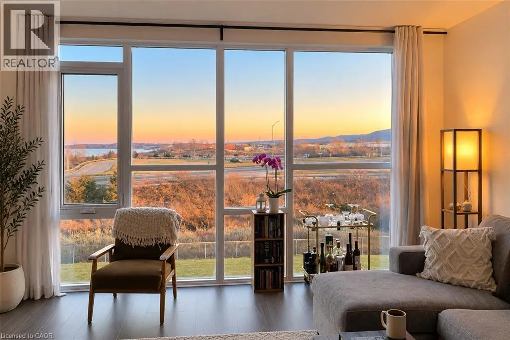 16 CONCORD Place Unit# 421 #421