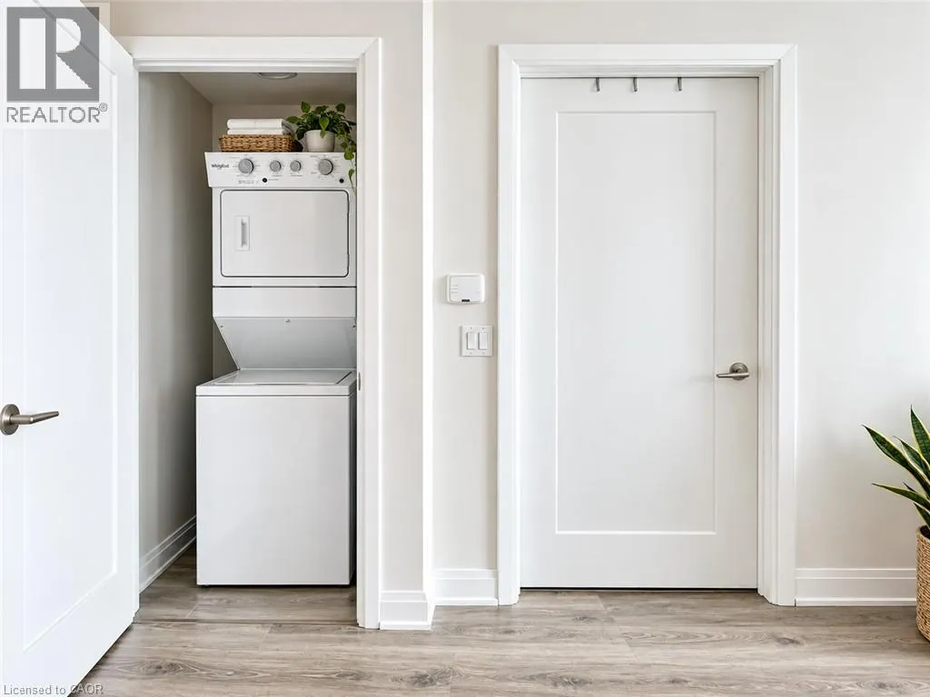 16 CONCORD Place Unit# 421 #421