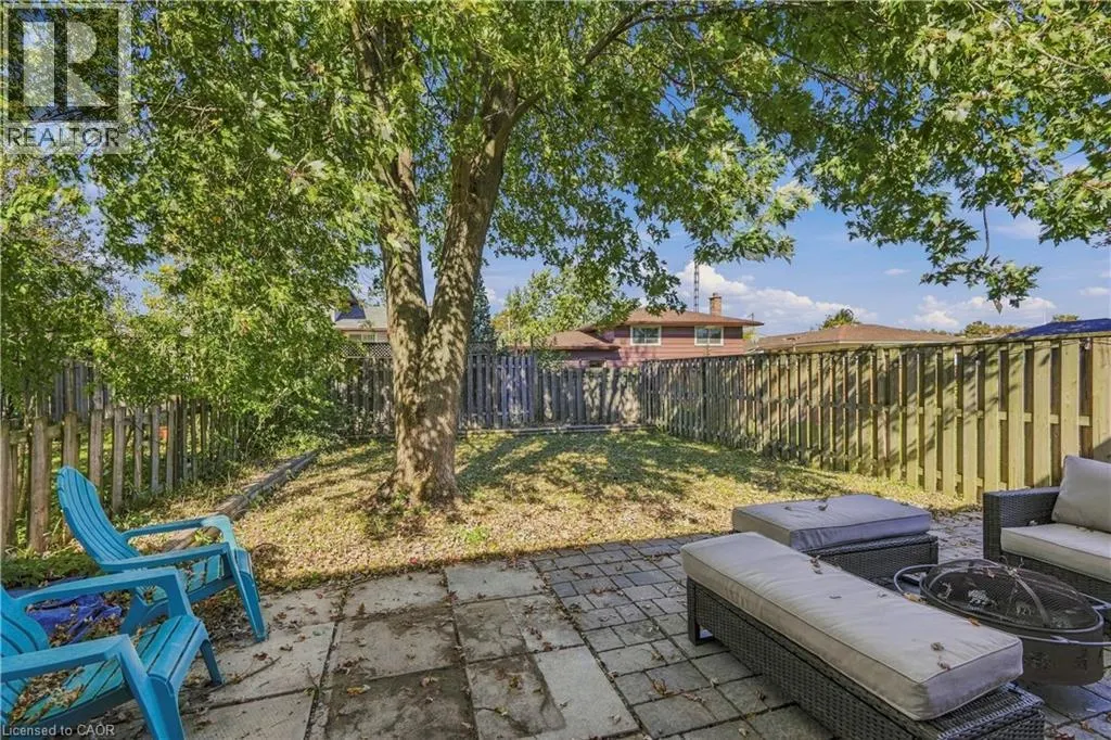 23 GREEN MAPLE Drive