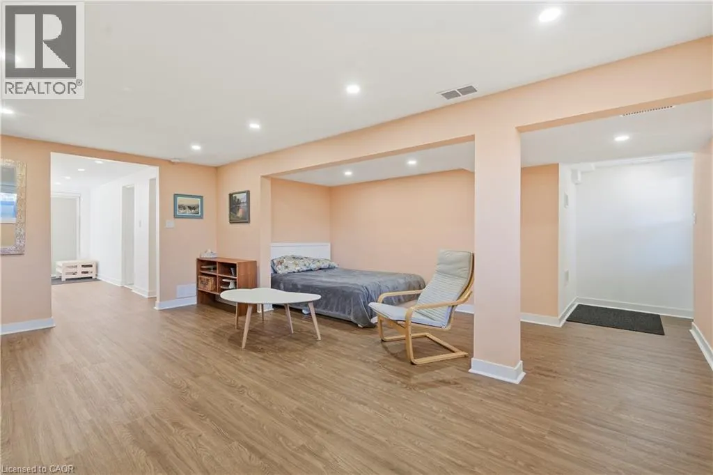 23 GREEN MAPLE Drive