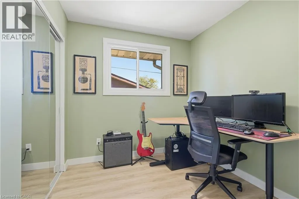 23 GREEN MAPLE Drive