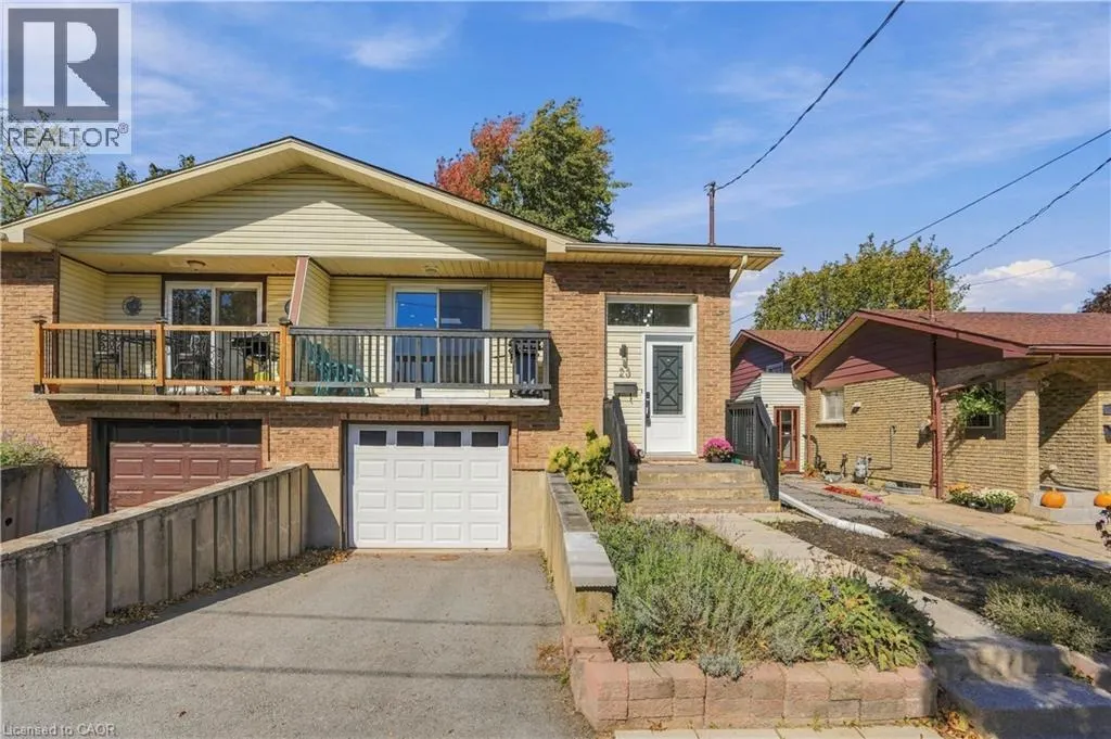 23 GREEN MAPLE Drive