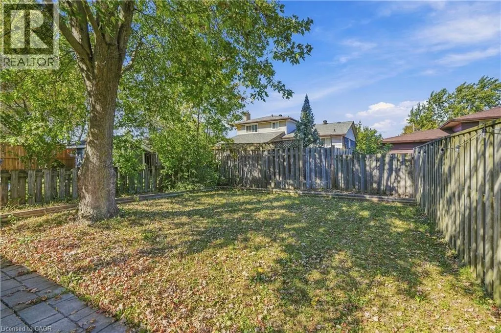23 GREEN MAPLE Drive