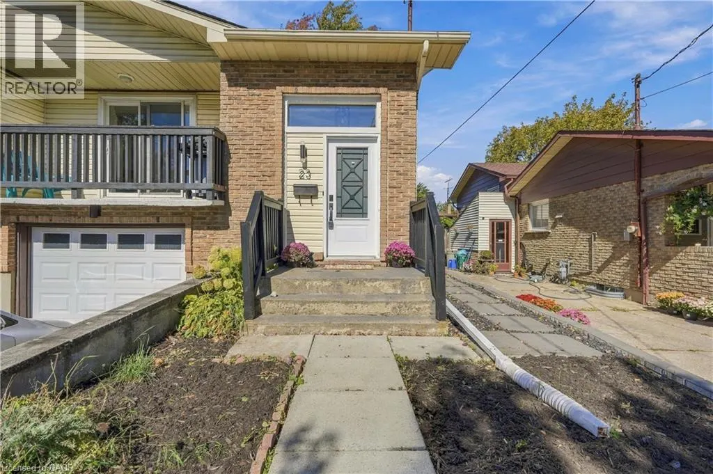 23 GREEN MAPLE Drive