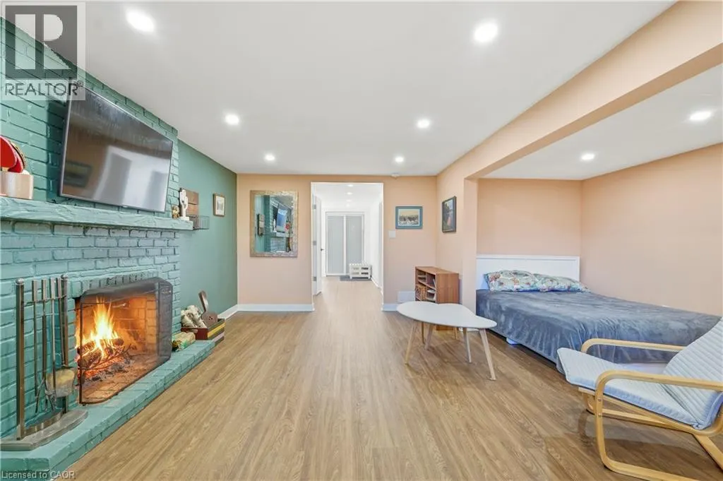 23 GREEN MAPLE Drive