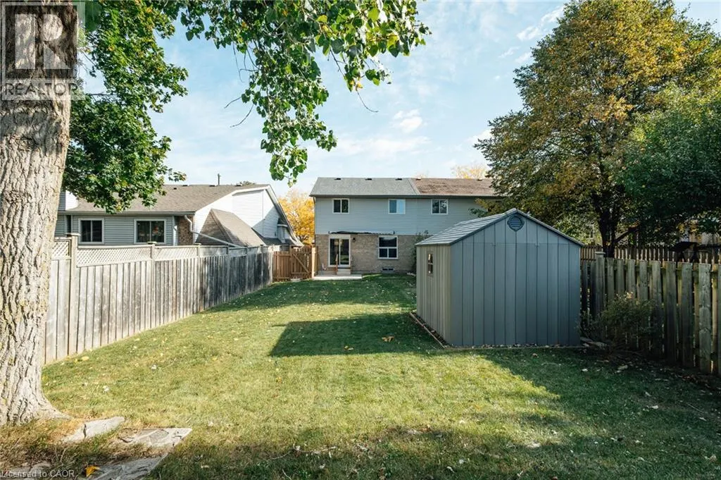 537B BARWICK Crescent