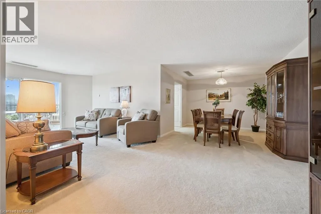 265 WESTCOURT Place Unit# PH04 #PH04
