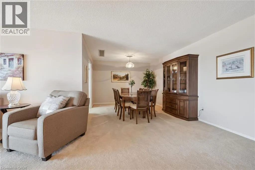 265 WESTCOURT Place Unit# PH04 #PH04
