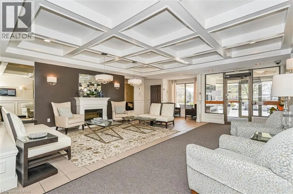 265 WESTCOURT Place Unit# PH04 #PH04