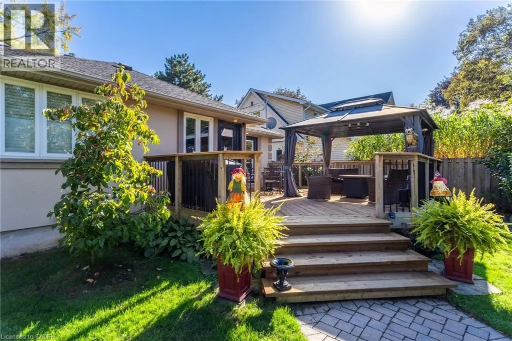 497 TOWNSEND Avenue