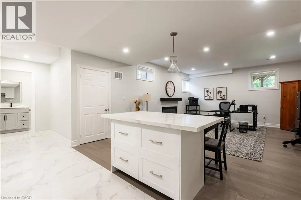 3168 WATERCLIFFE Court