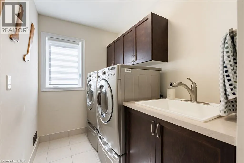 3168 WATERCLIFFE Court
