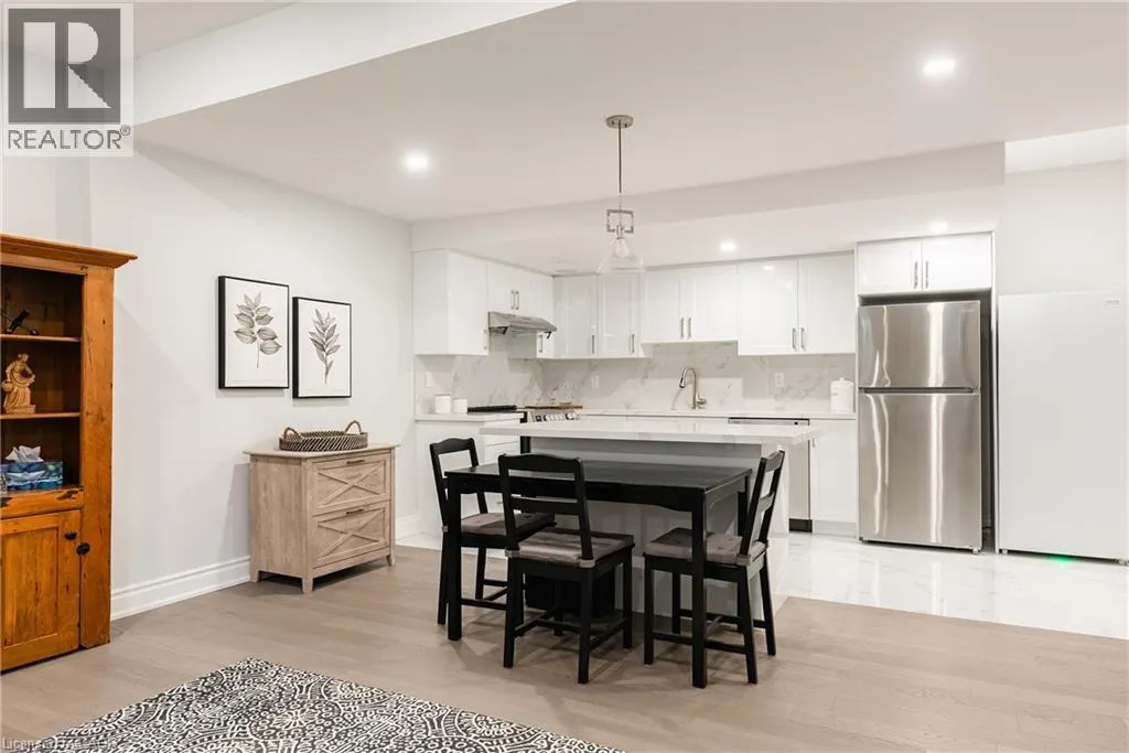 3168 WATERCLIFFE Court