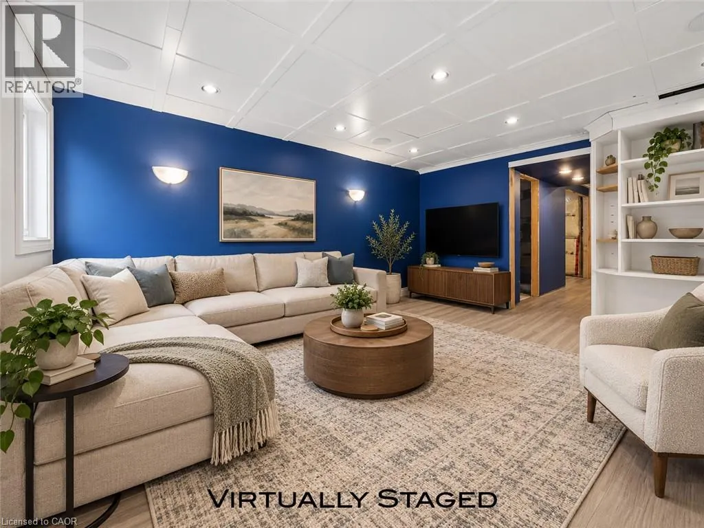 83 GLAZEBROOK Crescent