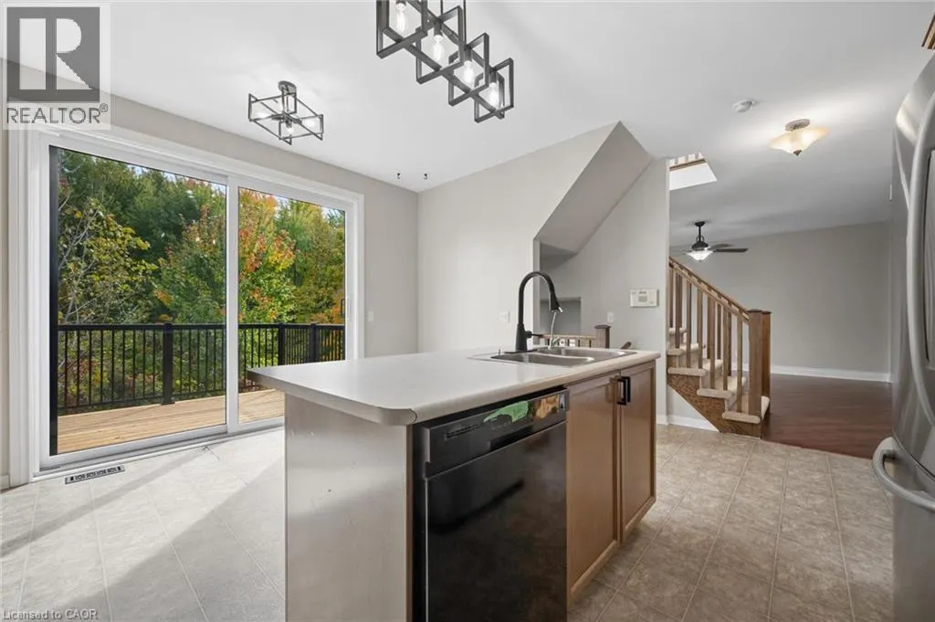 83 GLAZEBROOK Crescent