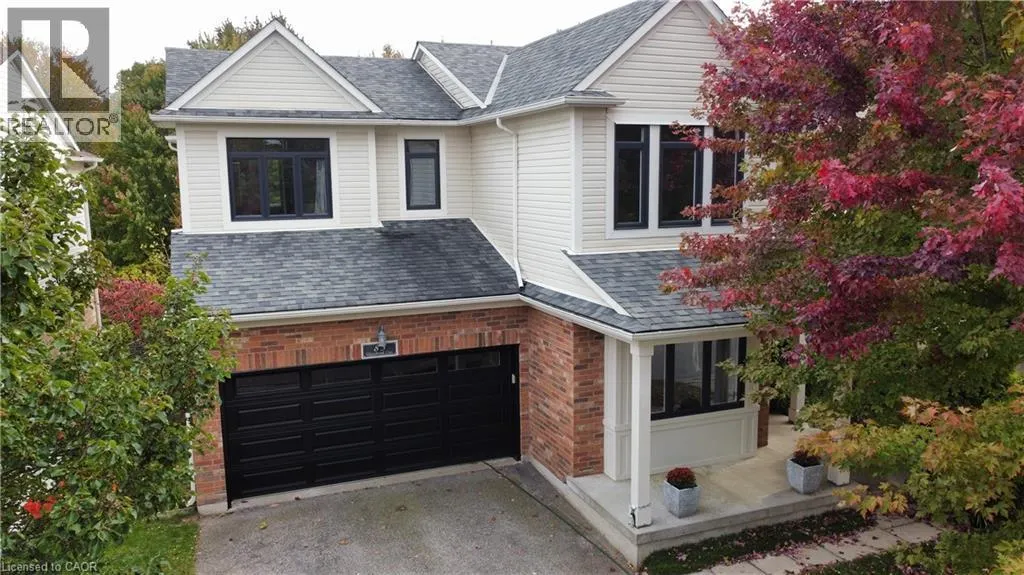 83 GLAZEBROOK Crescent