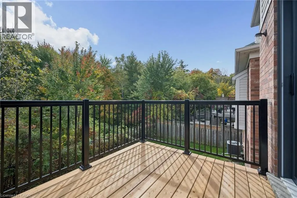83 GLAZEBROOK Crescent