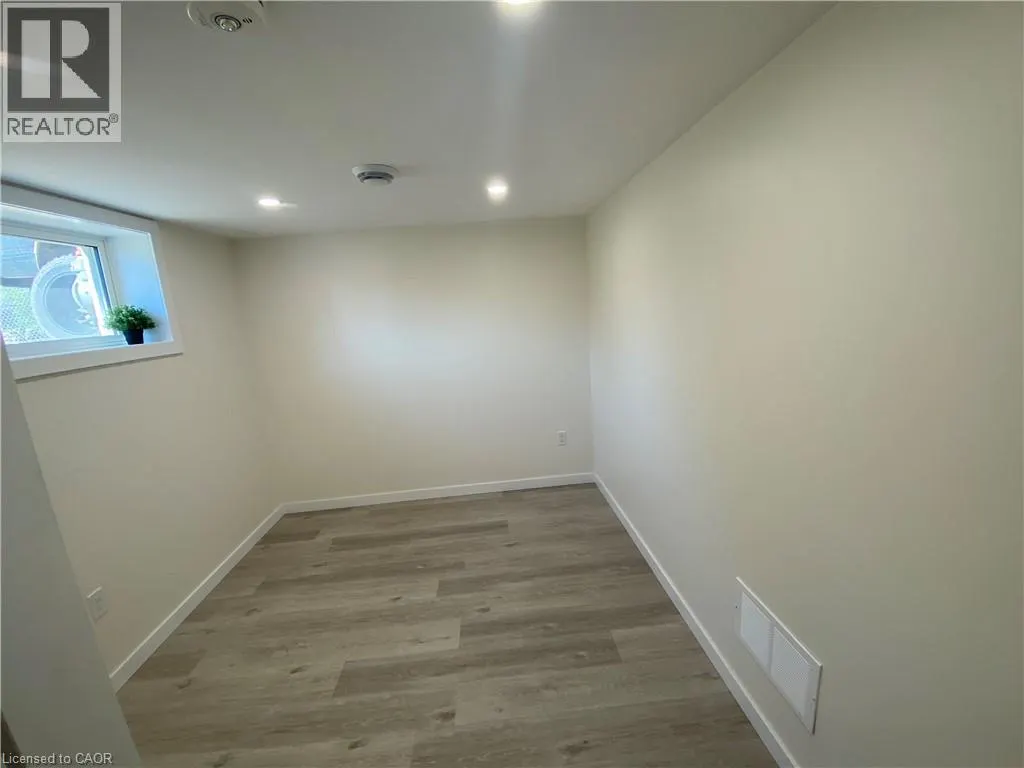 88 HENRY Street Unit# 2ND UNIT #2ND UNIT