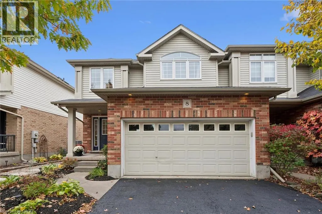 8 WALKER Way