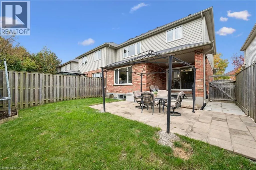 8 WALKER Way