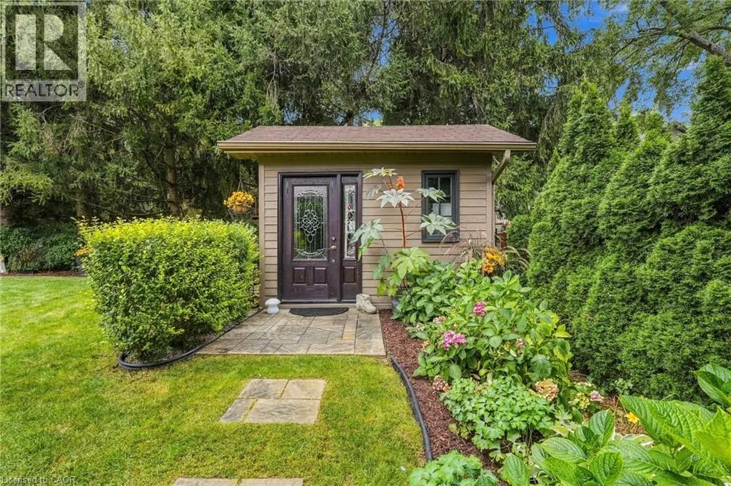 816 ALEXANDER Road