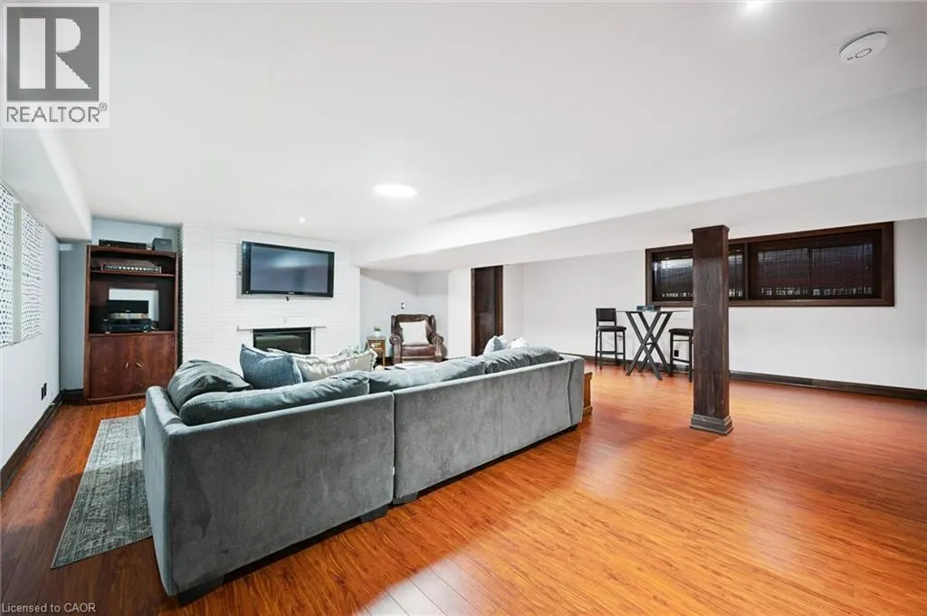 11 MAPLE HILL Drive