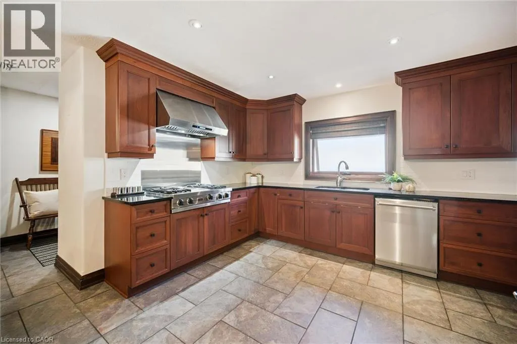 11 MAPLE HILL Drive