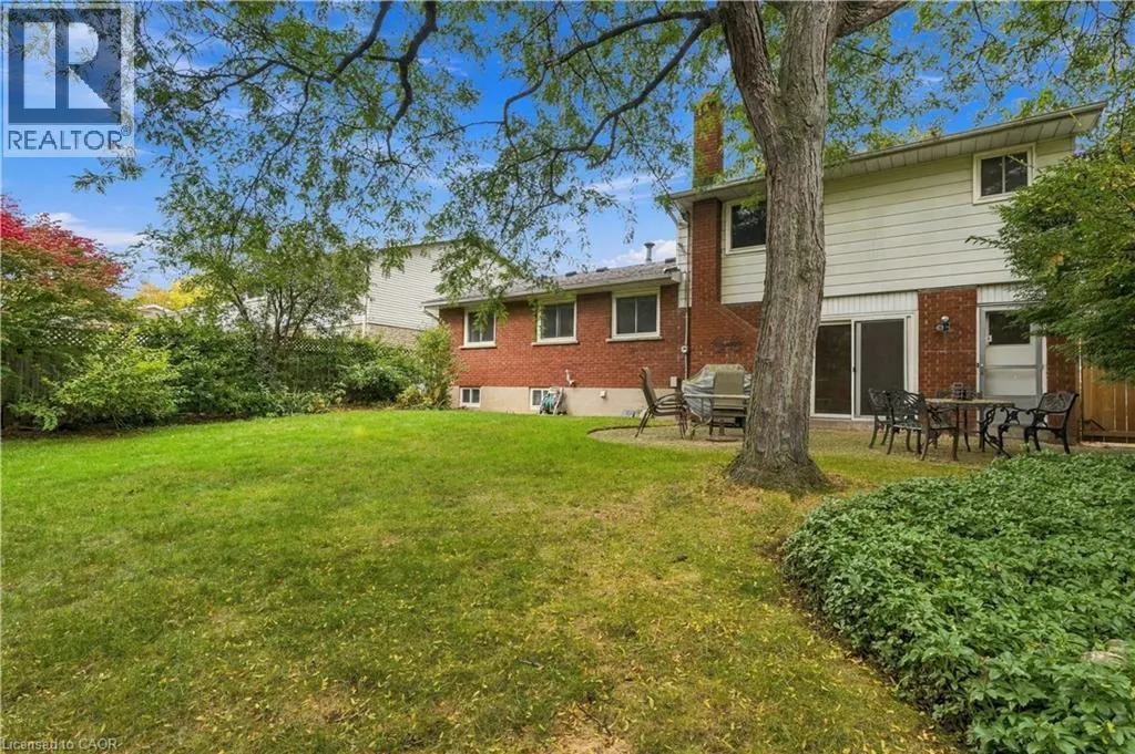 688 CHERRYWOOD Drive