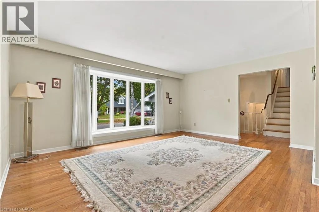 688 CHERRYWOOD Drive