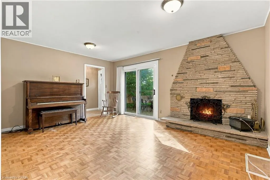 688 CHERRYWOOD Drive