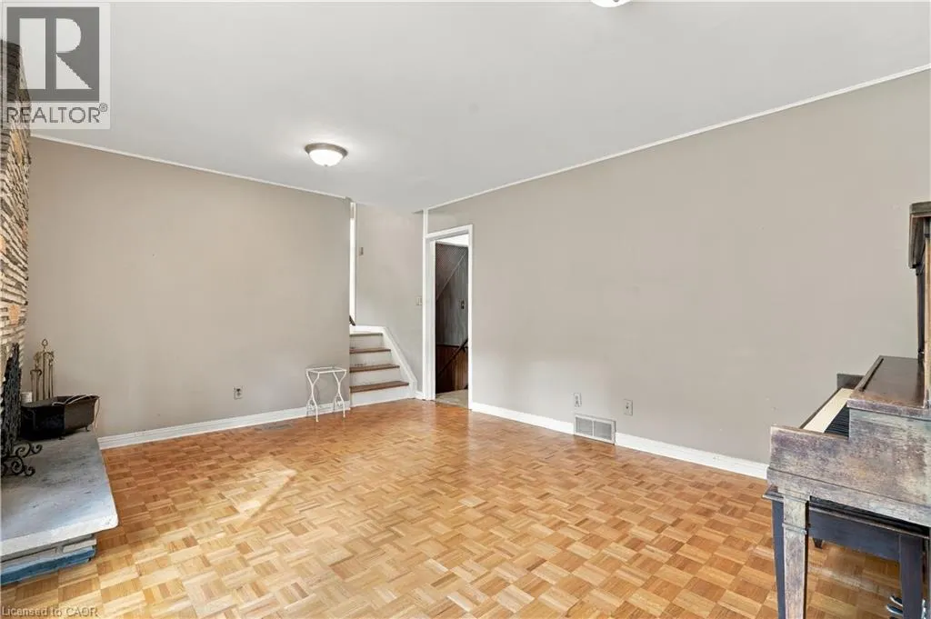 688 CHERRYWOOD Drive