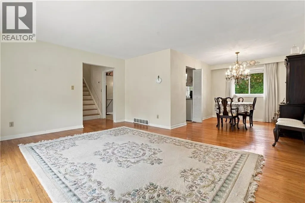 688 CHERRYWOOD Drive