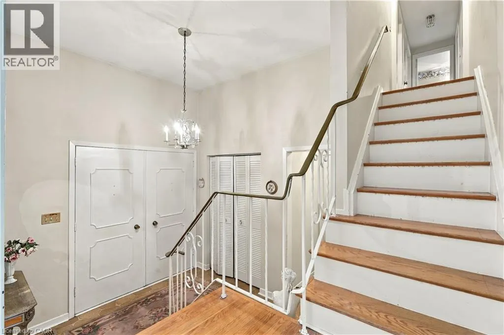 688 CHERRYWOOD Drive