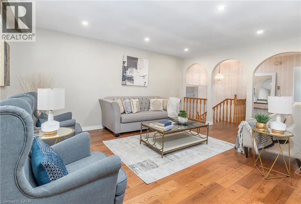 21 GREEN FOREST Drive