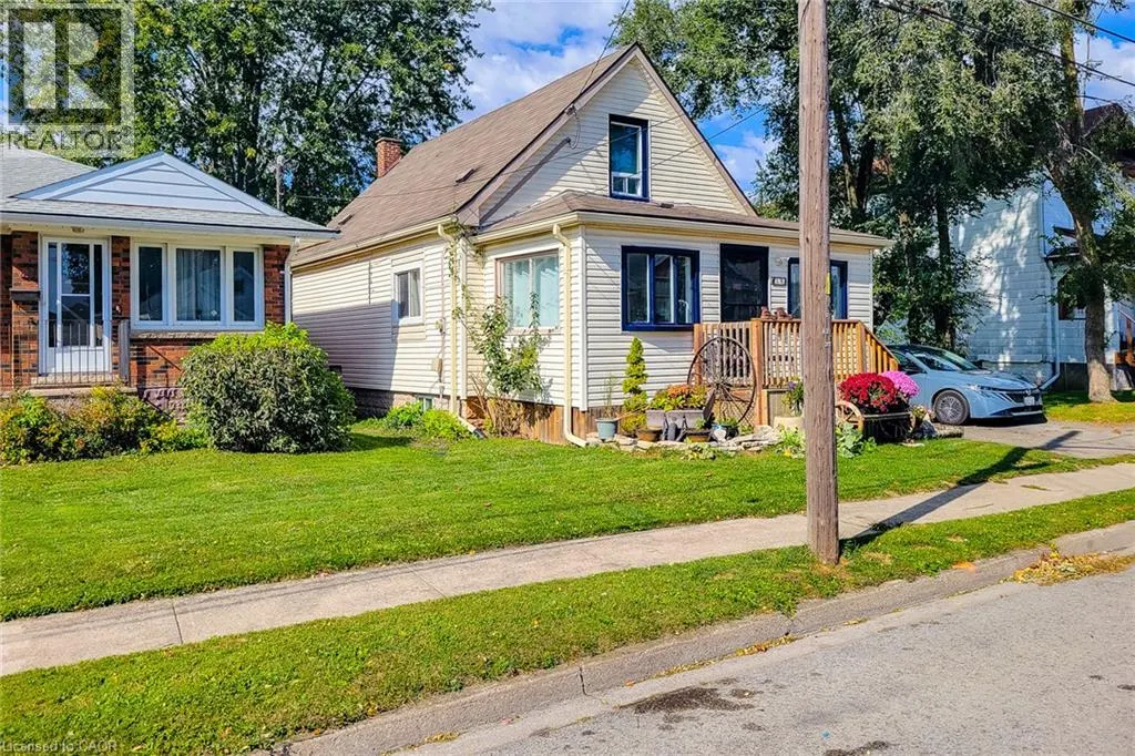 38 CLIFFORD Avenue