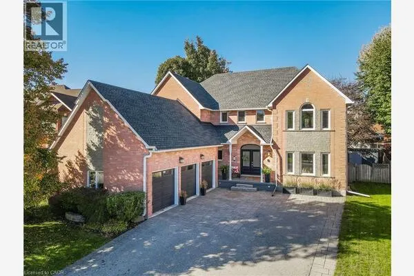 44 BREWSTER Place