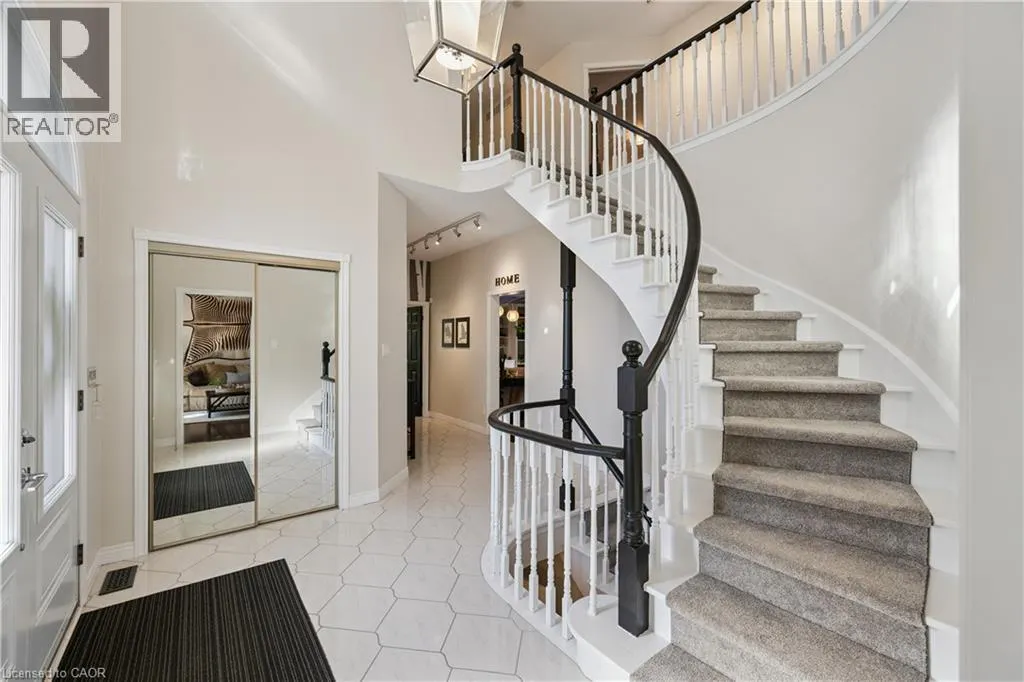 44 BREWSTER Place