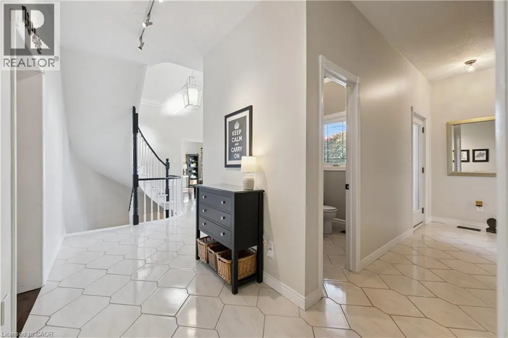 44 BREWSTER Place