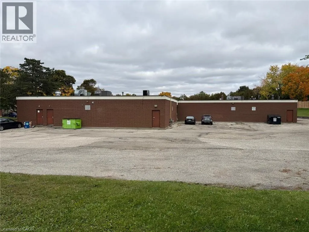 255 TOLL GATE Boulevard