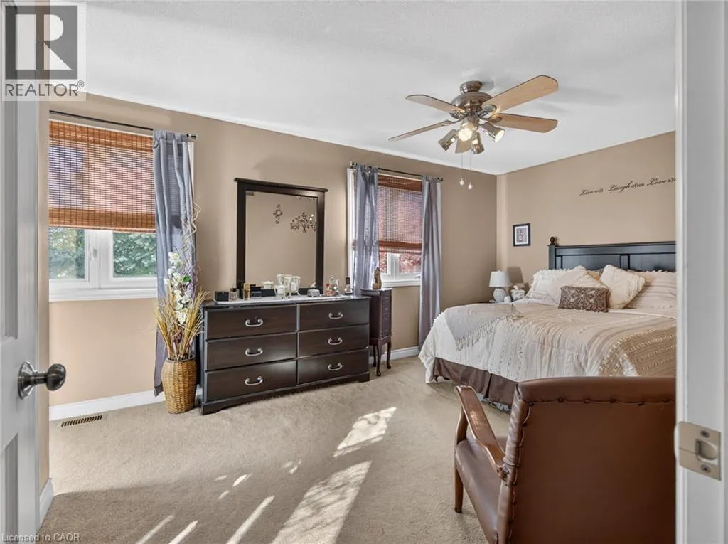133 LEASIDE Drive