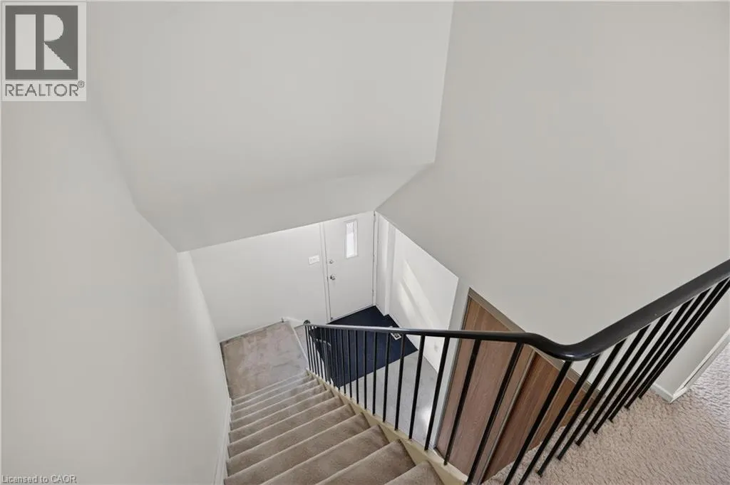 1556 LANCASTER Drive Unit# 74 #74