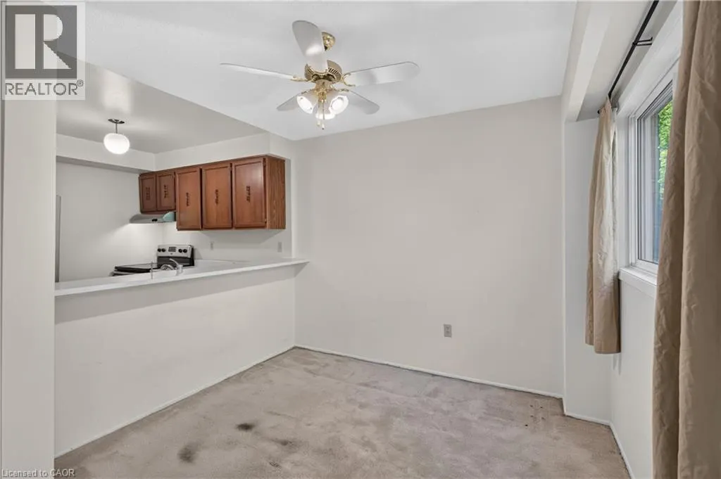 1556 LANCASTER Drive Unit# 74 #74