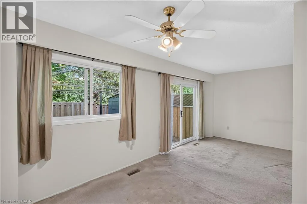 1556 LANCASTER Drive Unit# 74 #74
