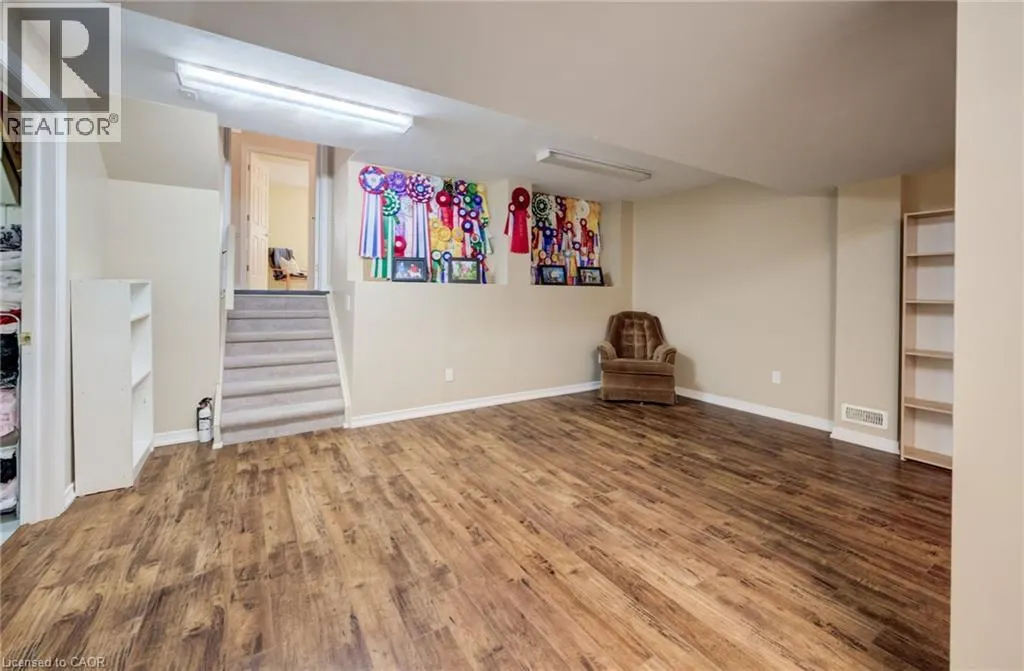 546 JERSEYVILLE Road W