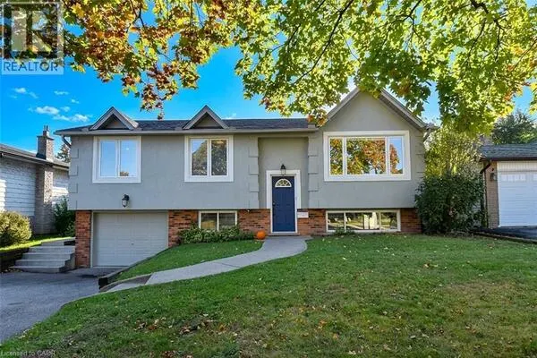699 CASTLEGUARD Crescent