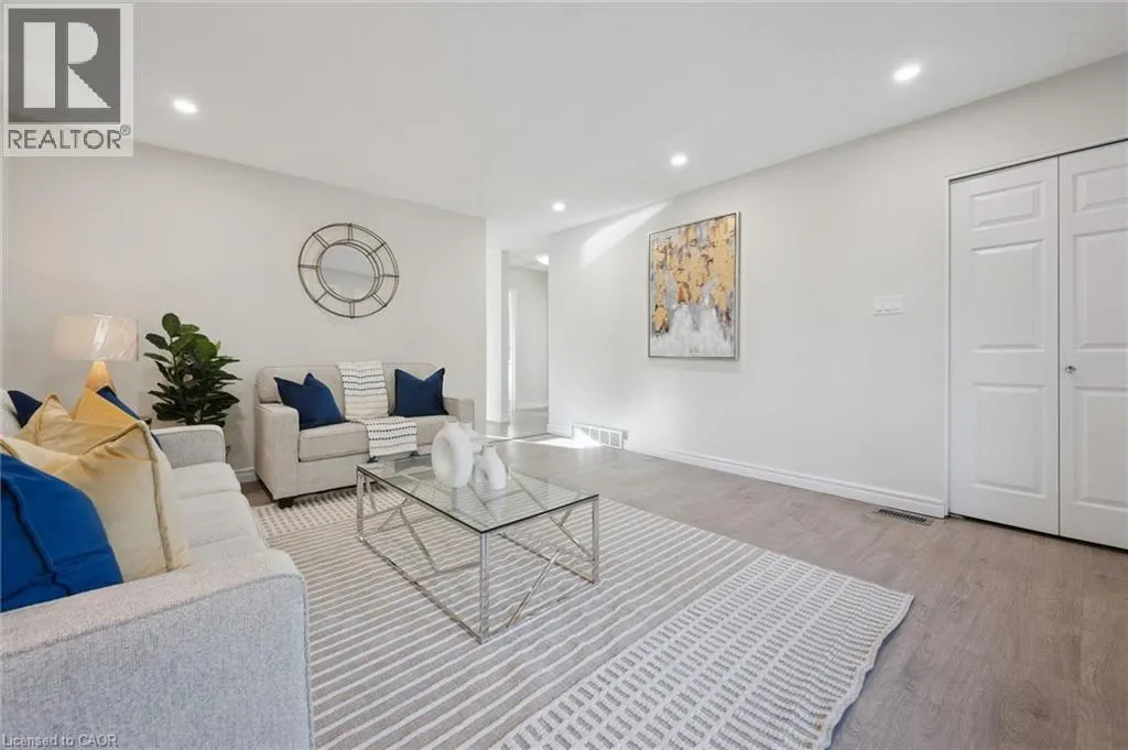 259 THORNCREST Drive
