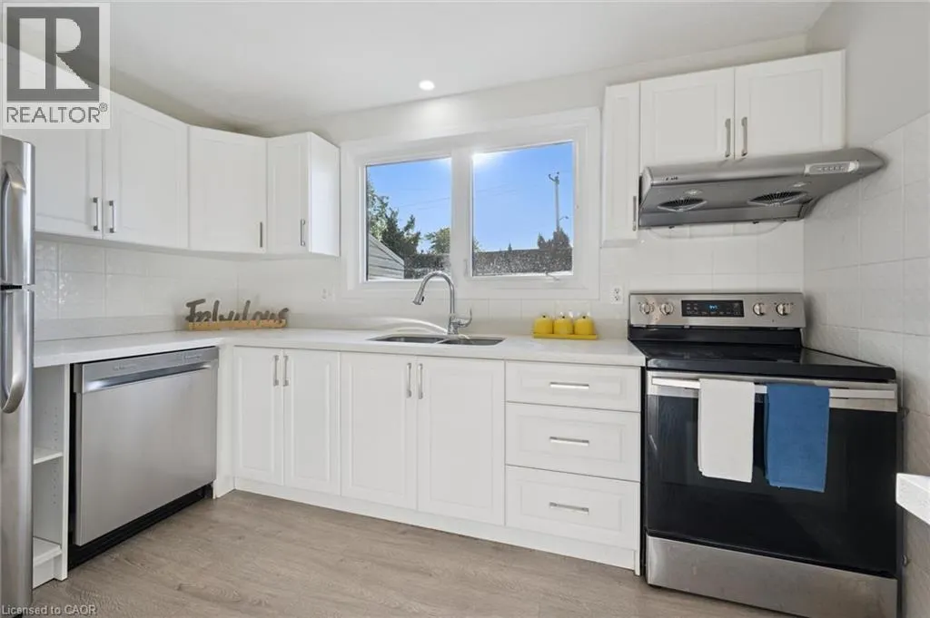 259 THORNCREST Drive